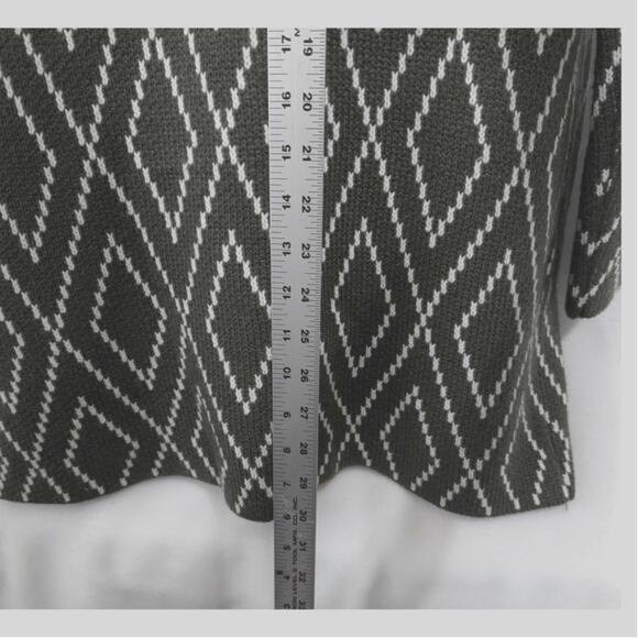 Escio long cardigan Sz LGreen /white New Bust 40" Length 30" Diamond knit - Picture 9 of 12